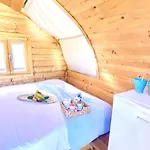 Hayati, Romantica Apartamento